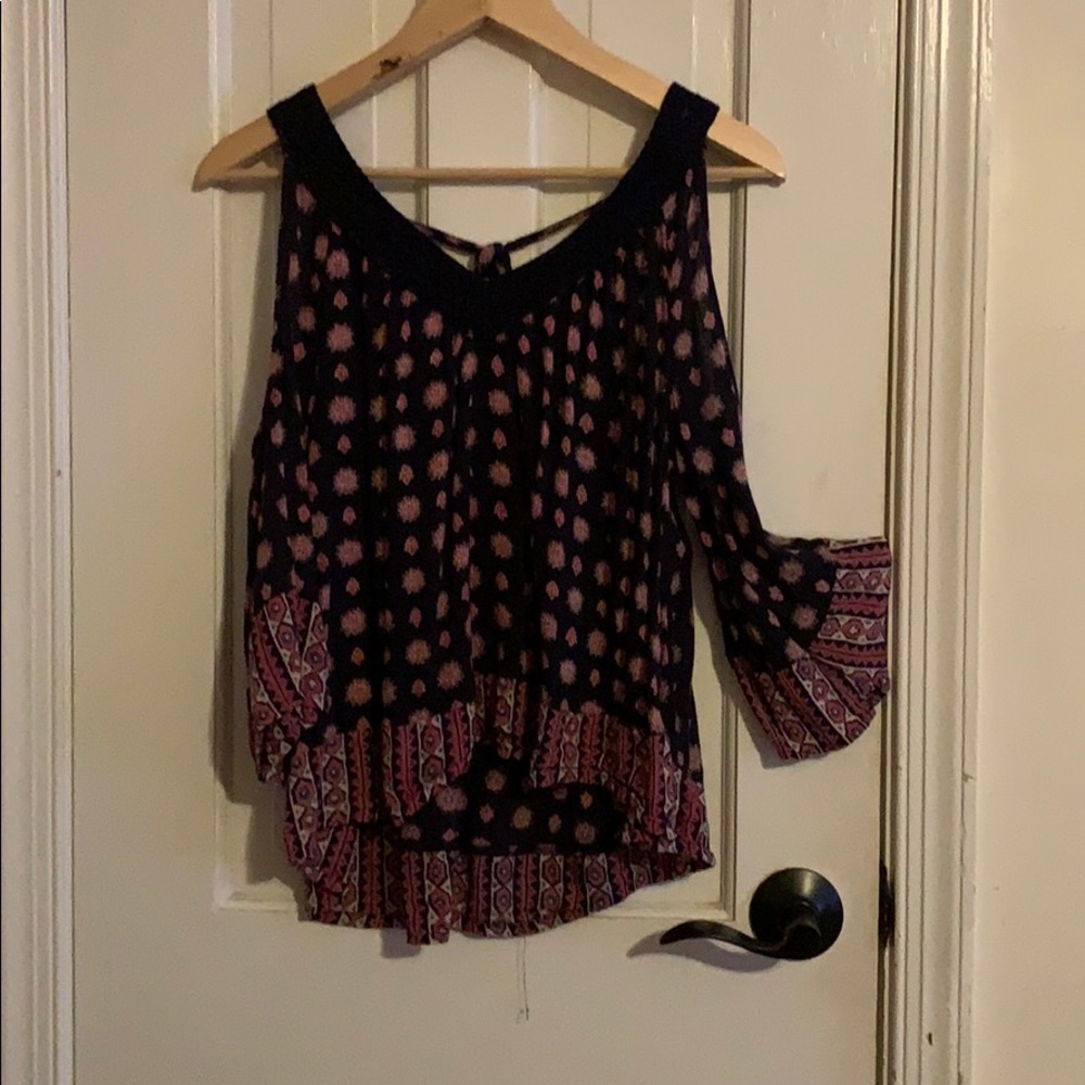 Shirt with cap sleeves